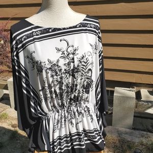 Avenue womens kimono style top